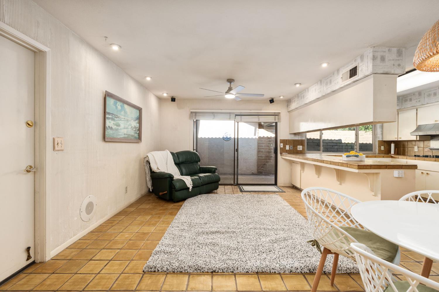 5630 N El Adobe Dr, Fresno, CA 93711