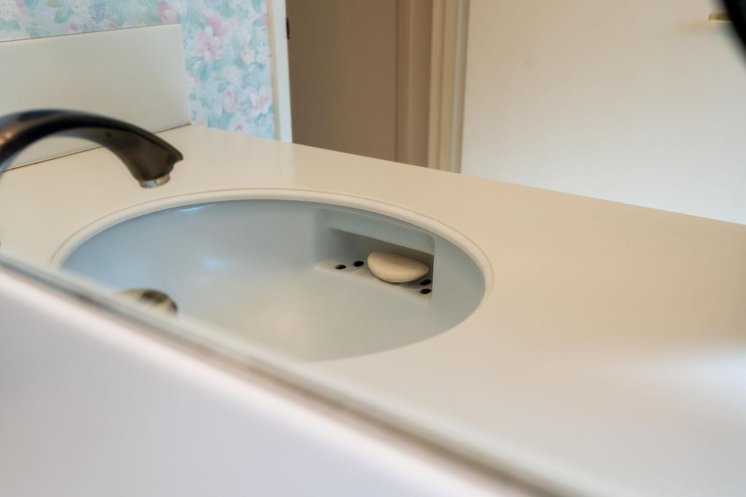 5630 N El Adobe Dr, Fresno, CA 93711