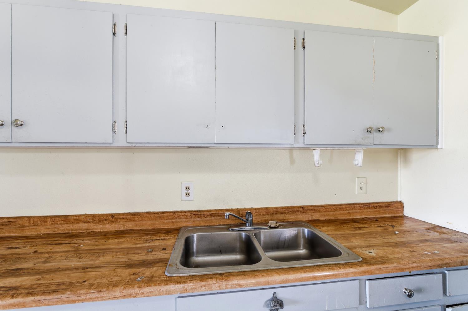 6253 N Glenn Ave, Fresno, CA 93704