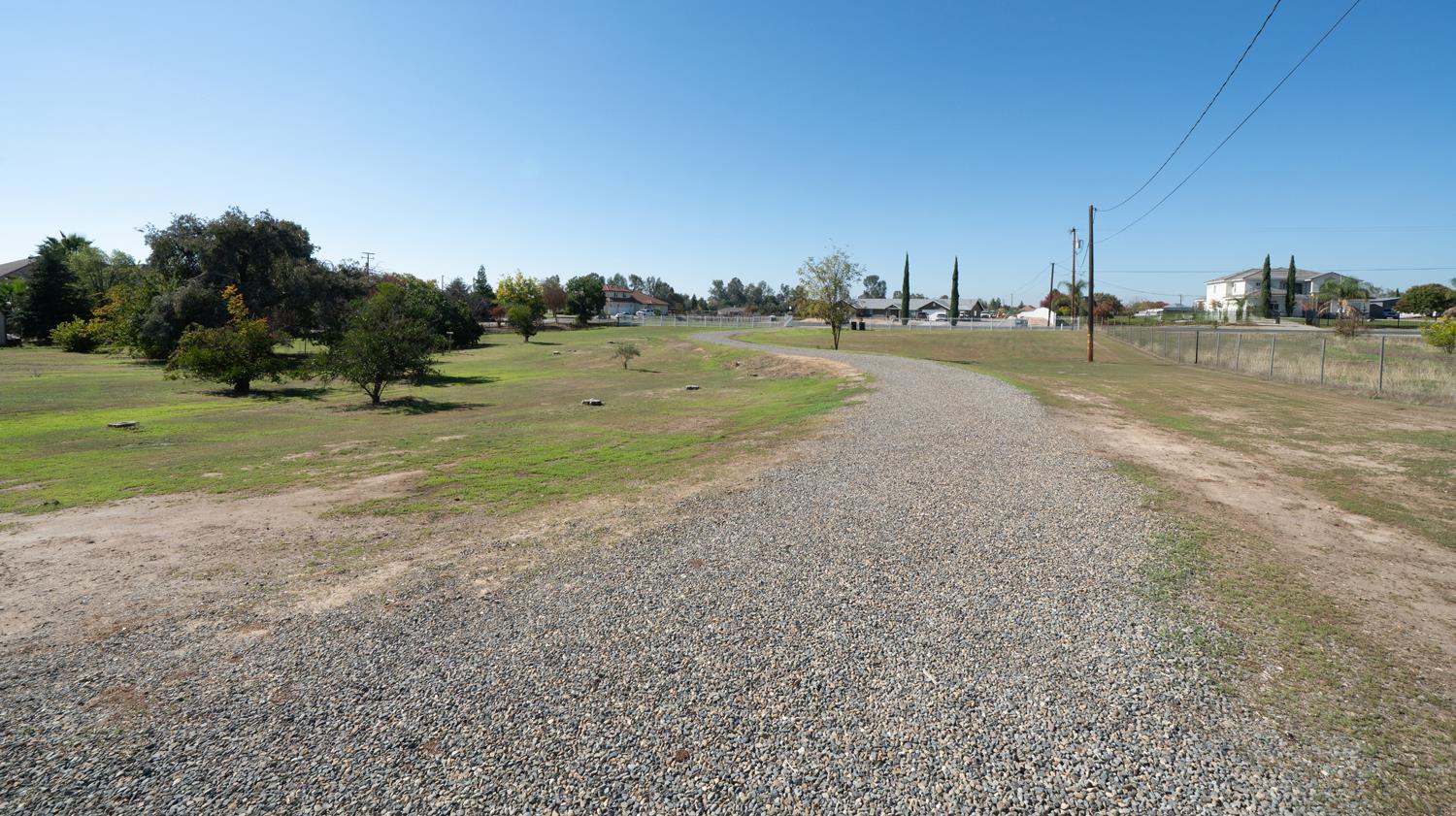 16861 Paula Rd, Madera, CA 93636