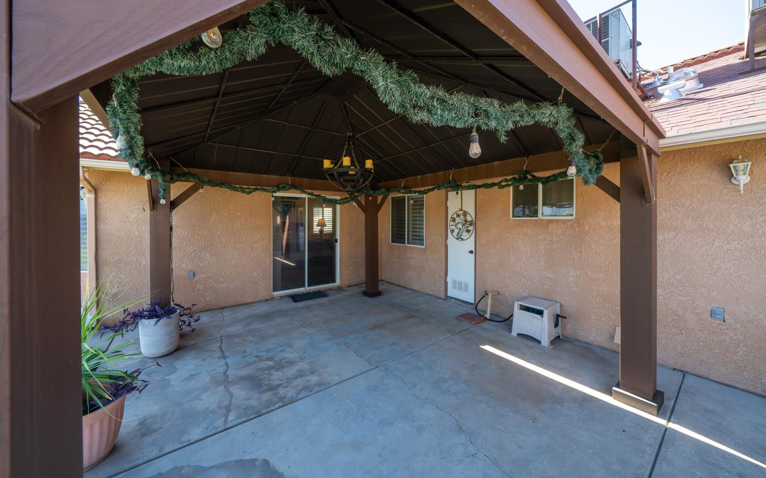 16861 Paula Rd, Madera, CA 93636