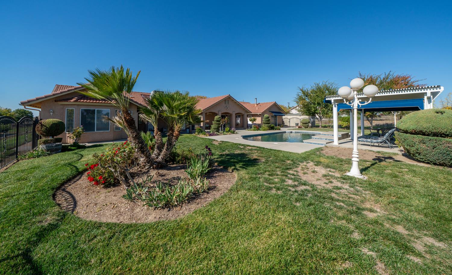 16861 Paula Rd, Madera, CA 93636