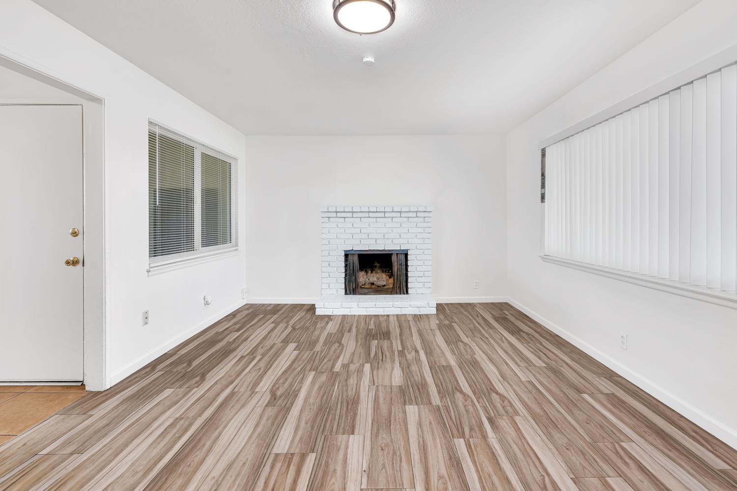 4074 N Ila Ave, Fresno, CA 93705