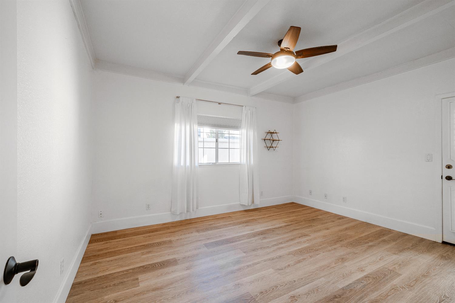 8153 N Cedar Ave #108, Fresno, CA 93720