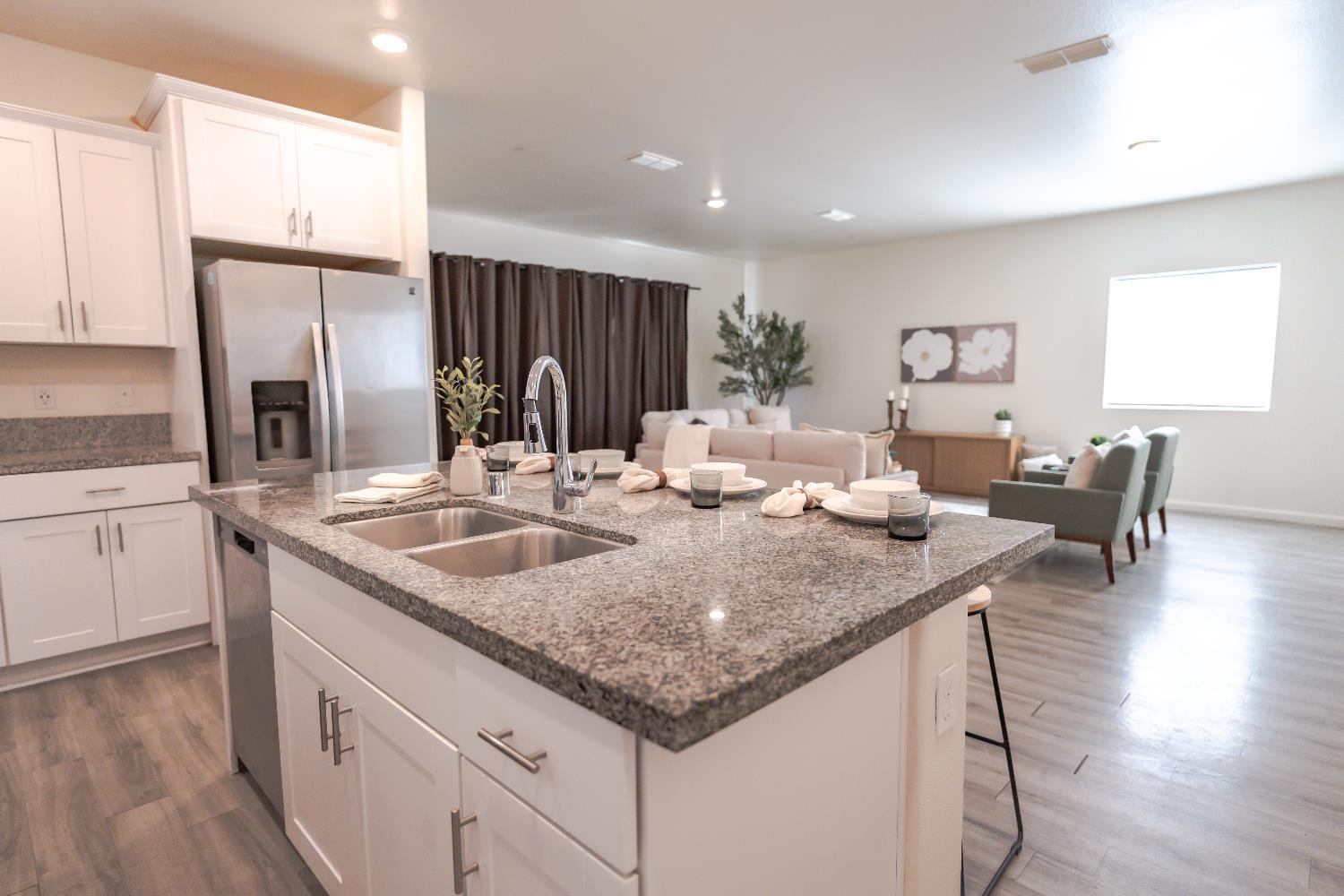 3514 Nile St, Madera, CA 93637