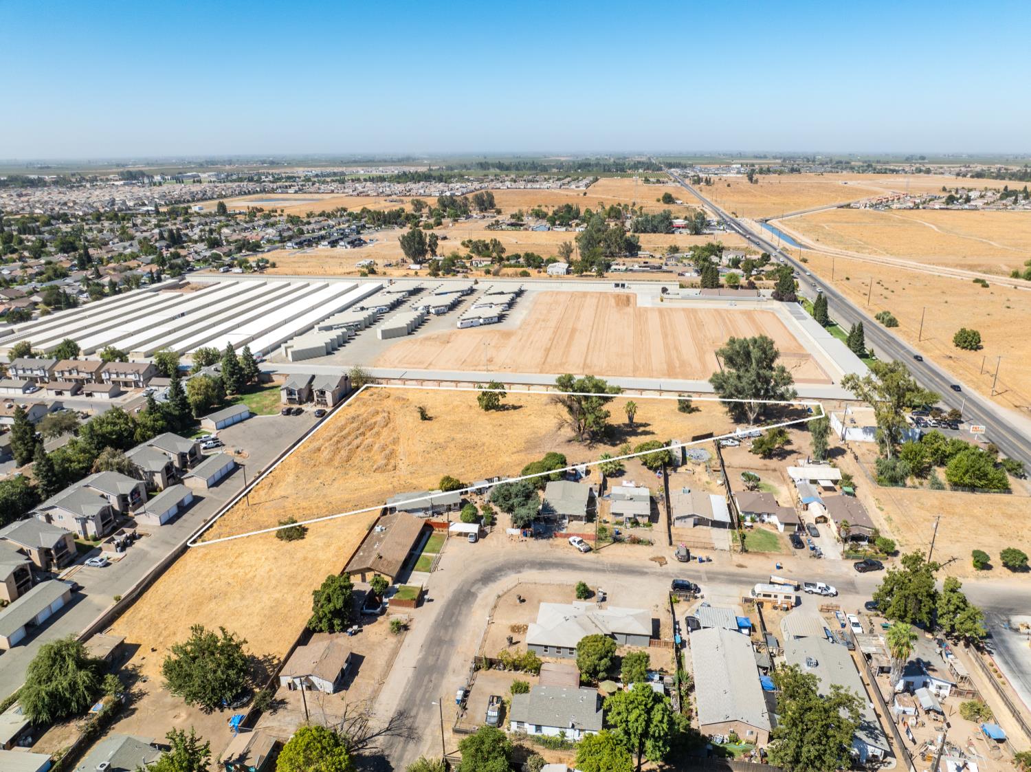 5595 W Shaw Ave, Fresno, CA 93722