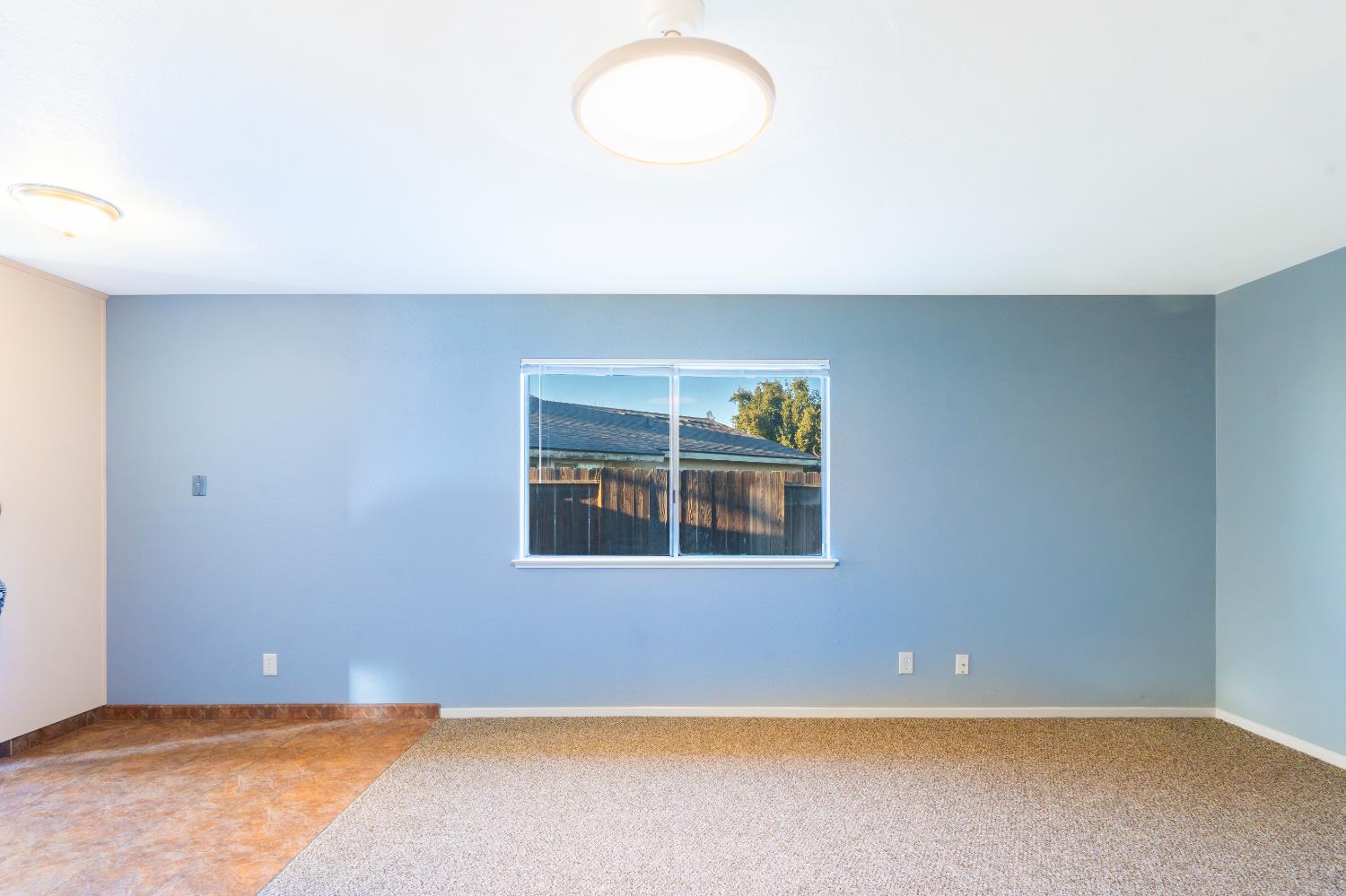 601 Oakridge Dr, Madera, CA 93637