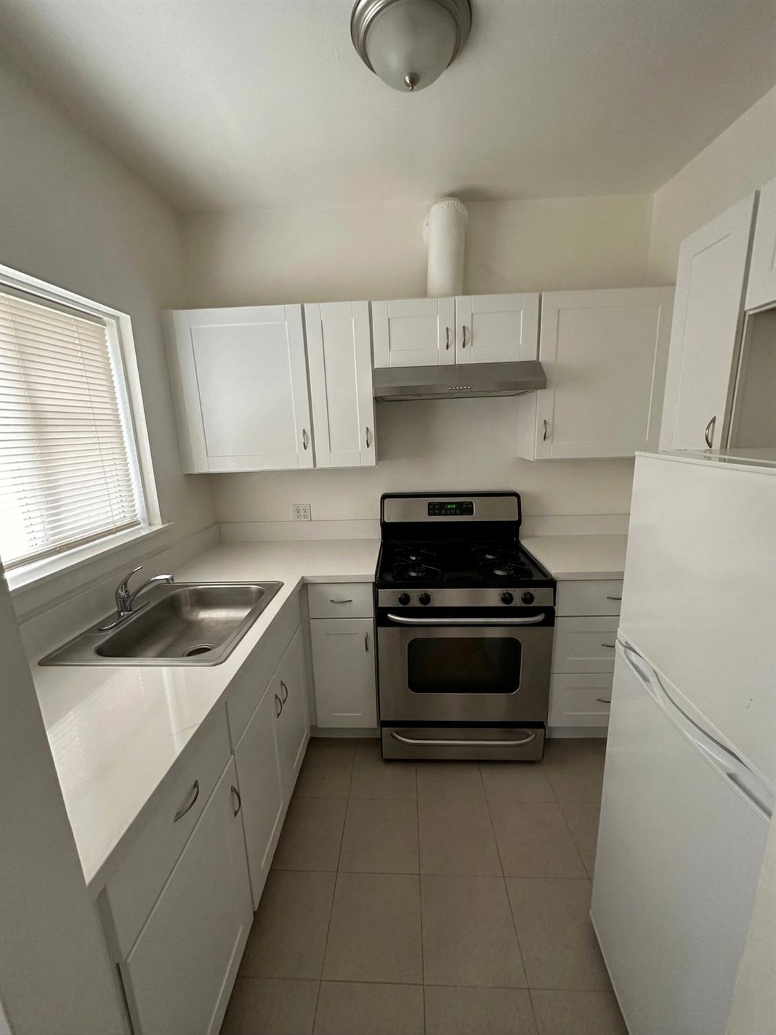 430 E Acacia St, Stockton, CA 95202