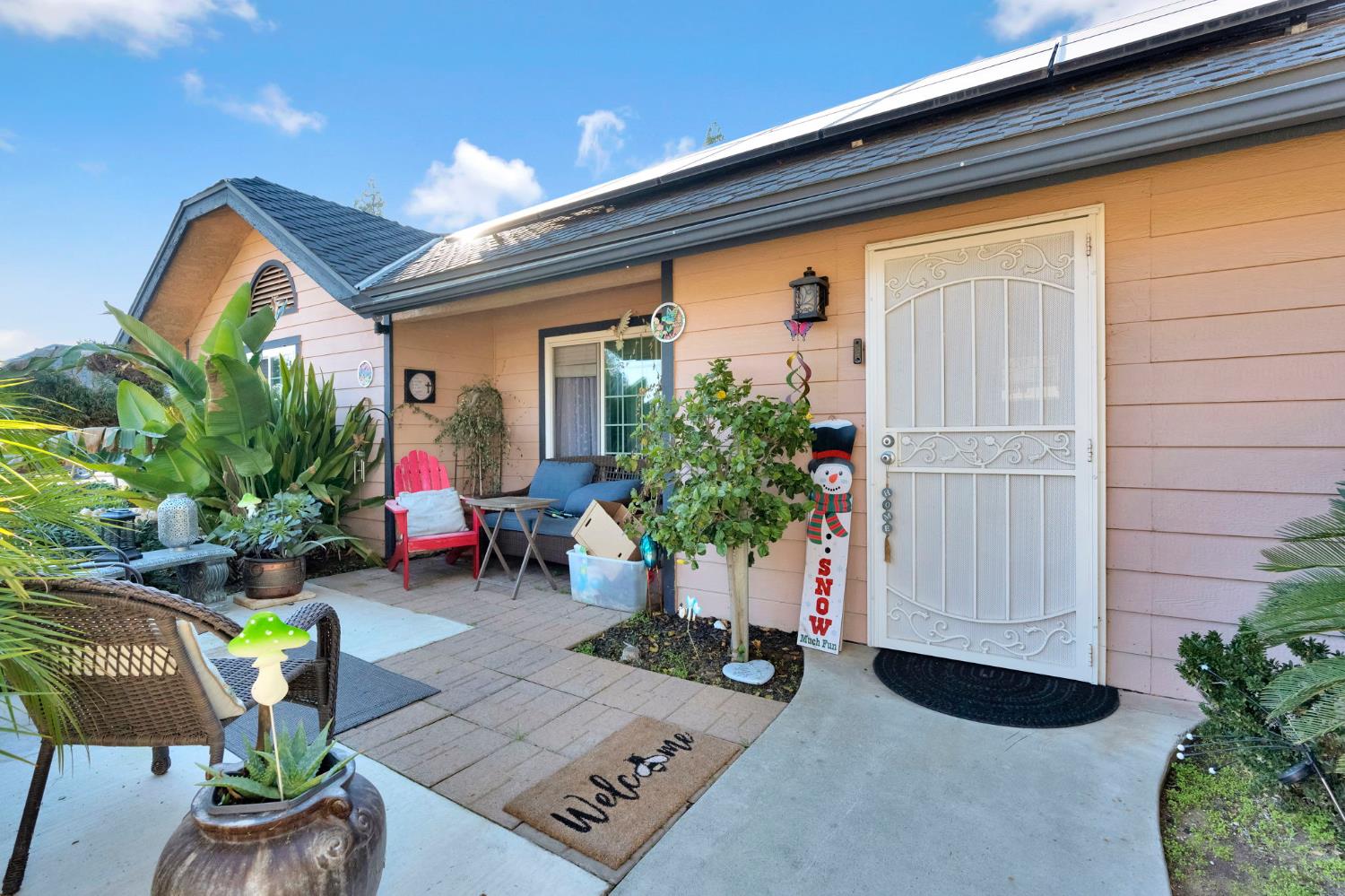 211 W Paul Ave, Clovis, CA 93612