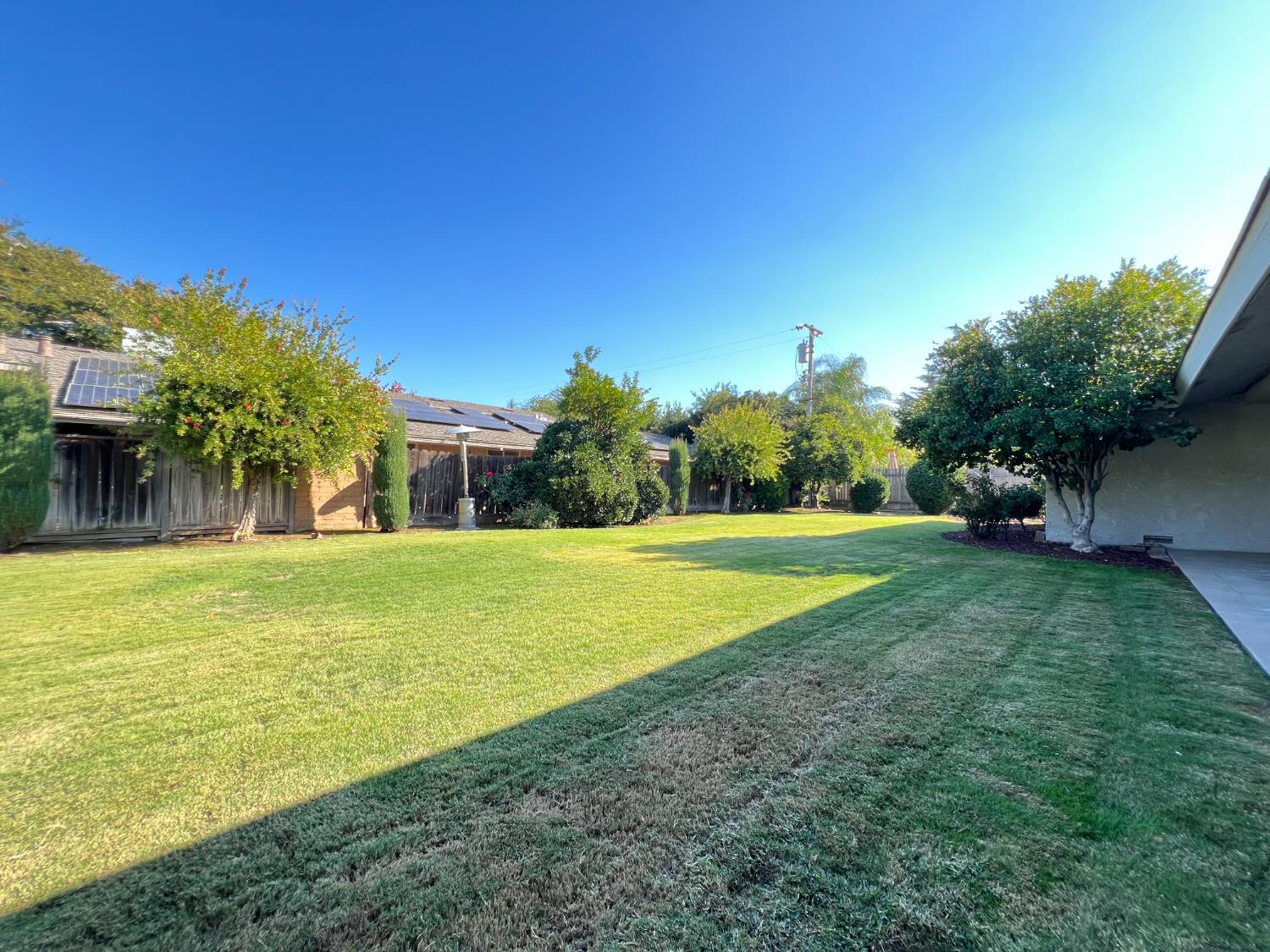 5686 N Briarwood Ave, Fresno, CA 93711