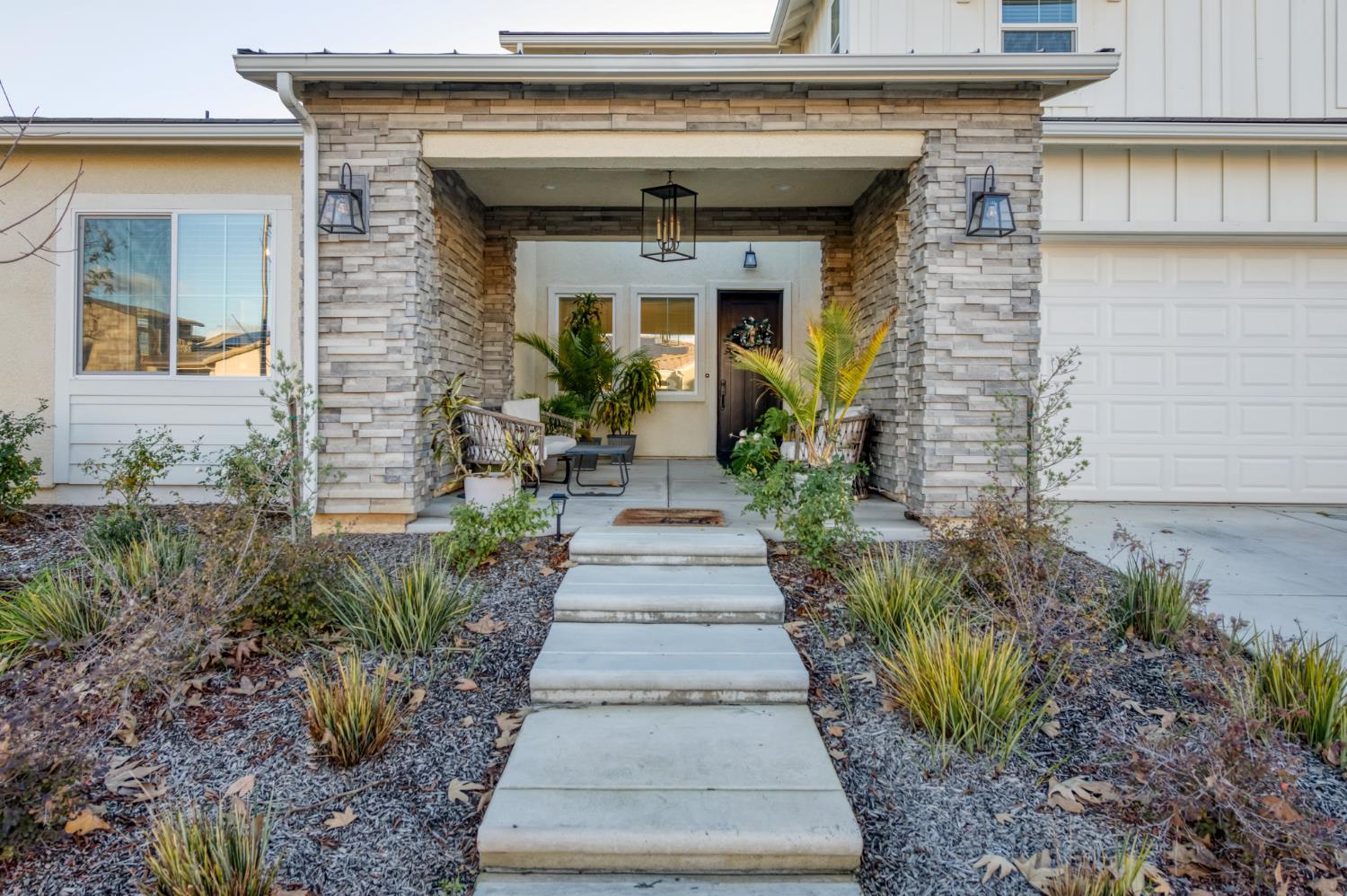 1042 Beaver Pond Loop, Madera, CA 93636