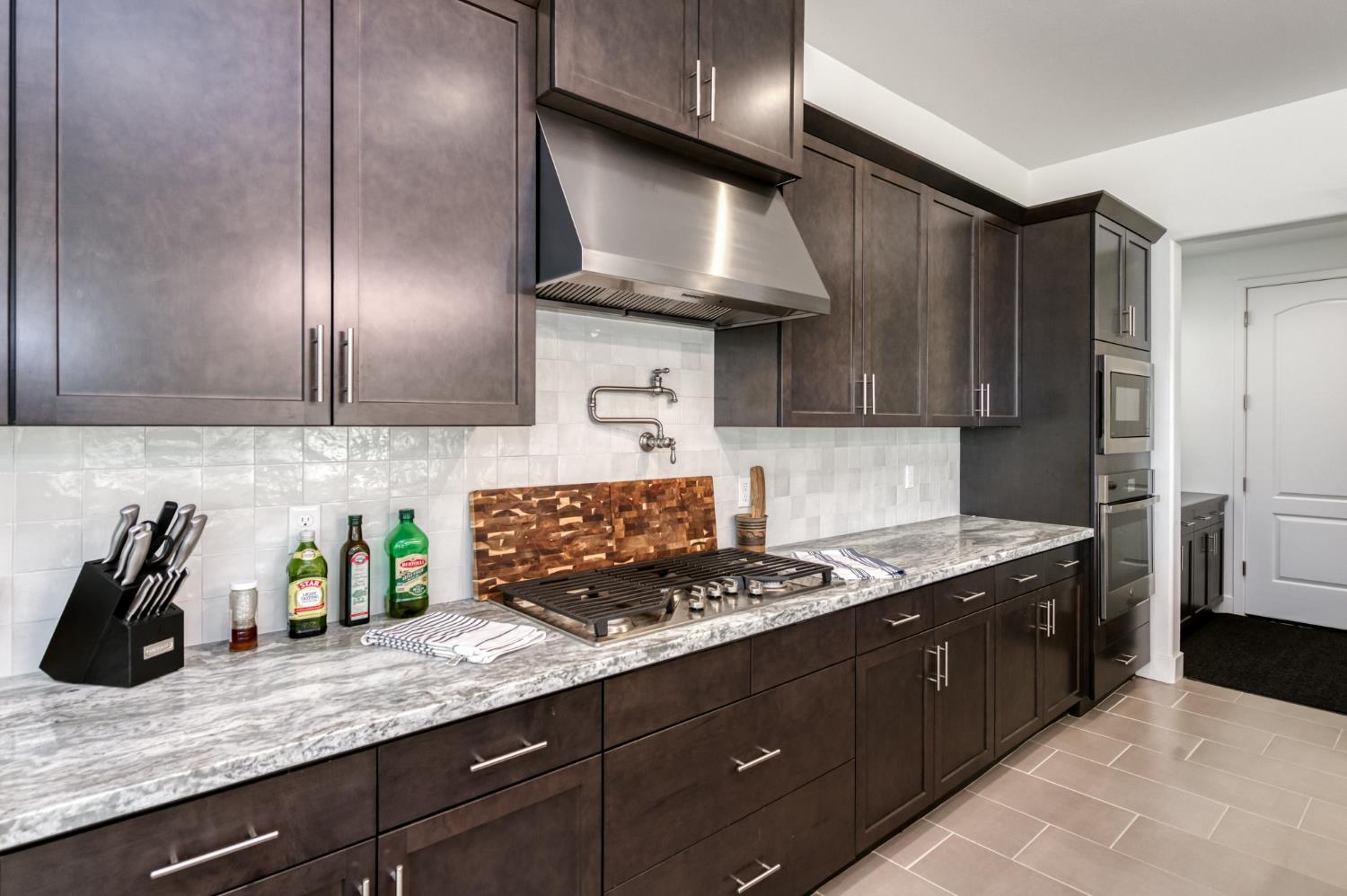 1042 Beaver Pond Loop, Madera, CA 93636