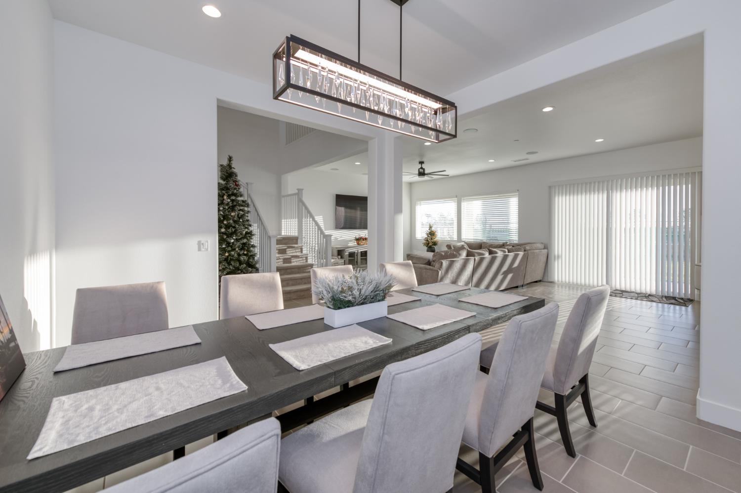 1042 Beaver Pond Loop, Madera, CA 93636