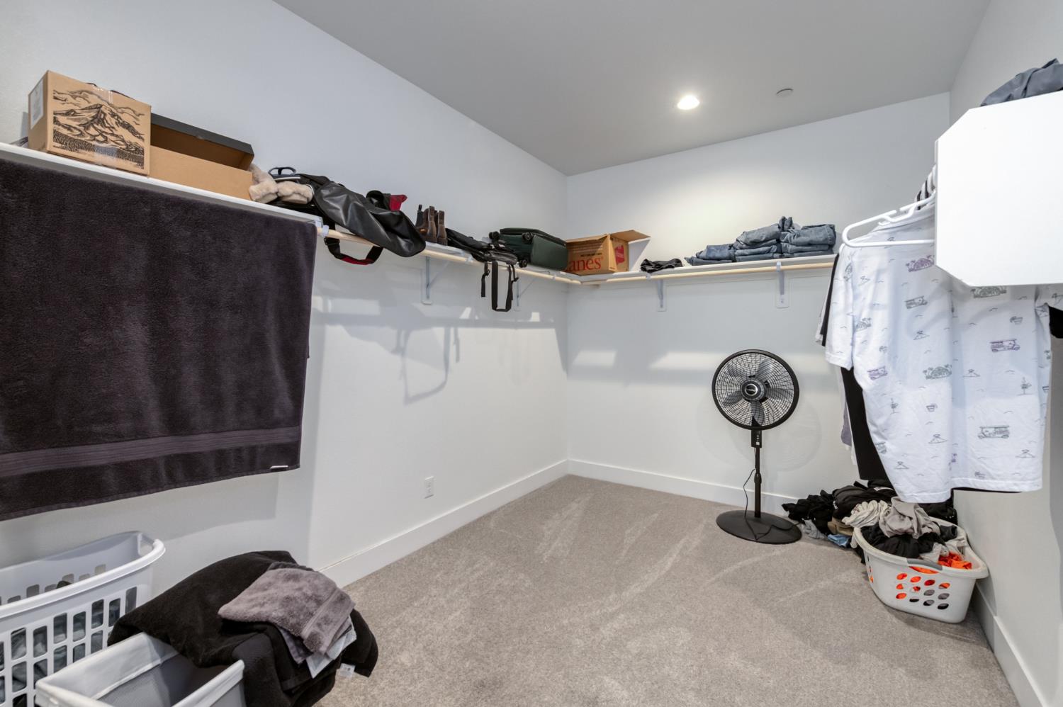 1042 Beaver Pond Loop, Madera, CA 93636