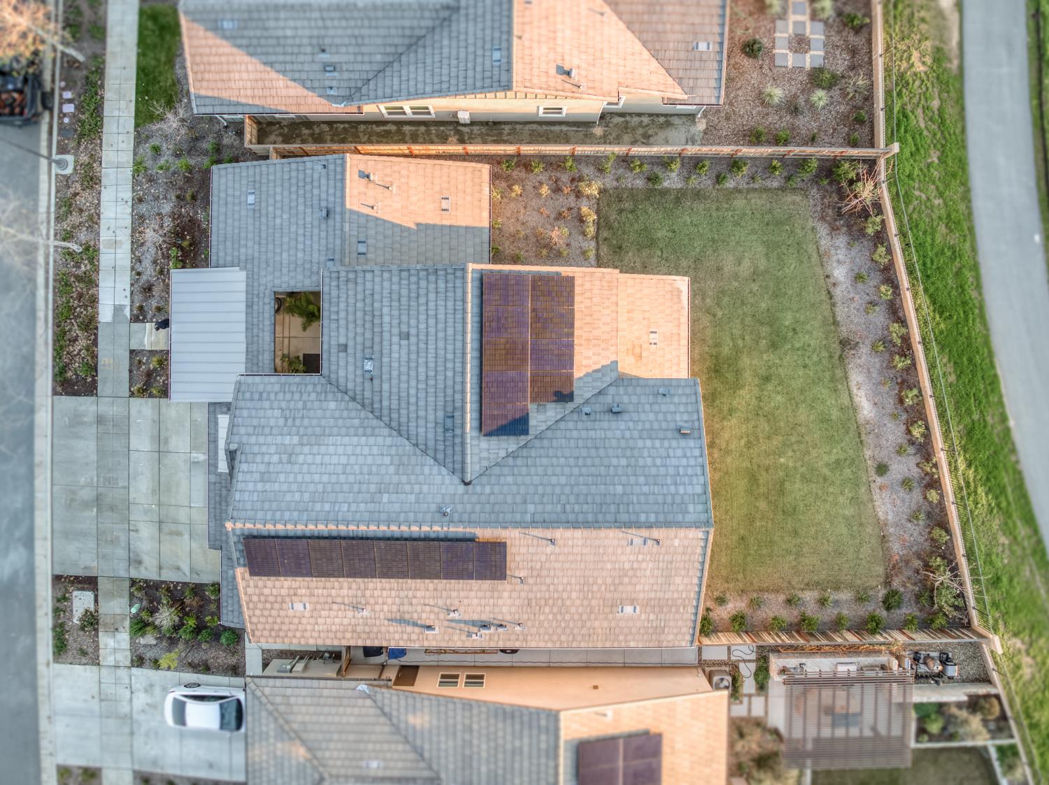 1042 Beaver Pond Loop, Madera, CA 93636