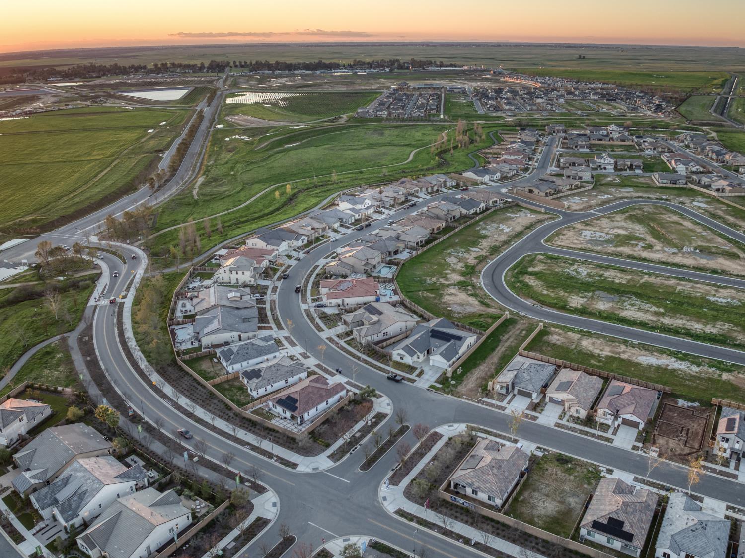 1042 Beaver Pond Loop, Madera, CA 93636