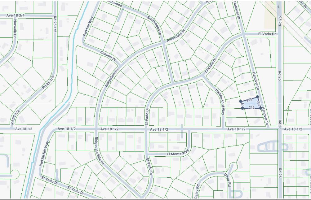 1 Hanover Dr, Madera, CA 93638