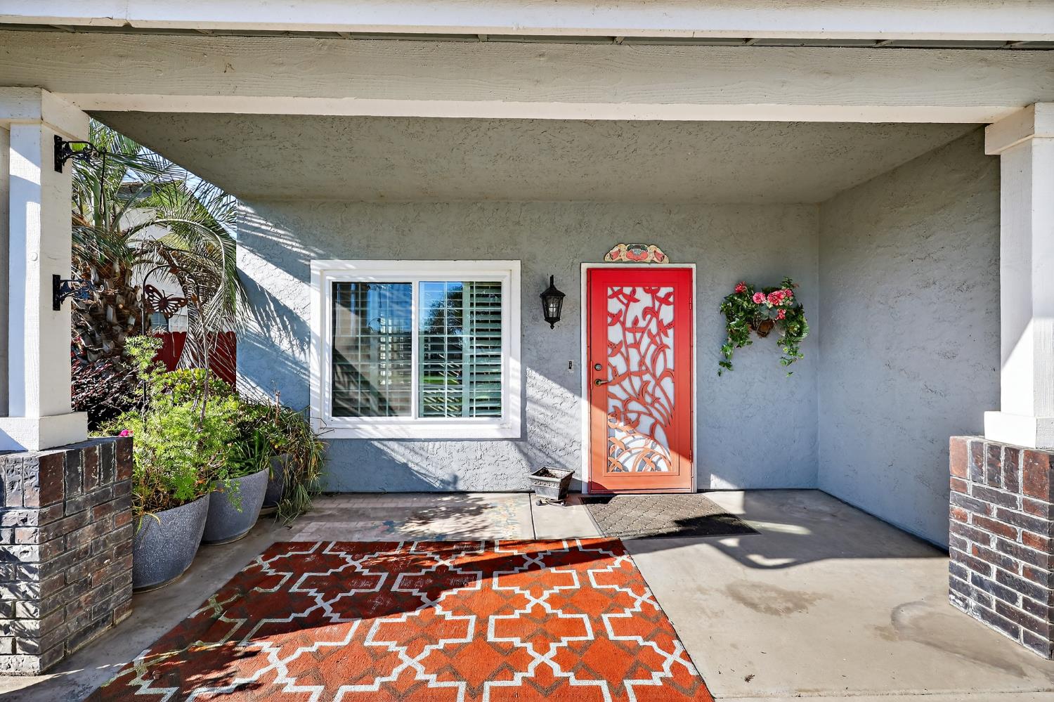 917 Amador, Chowchilla, CA 93610