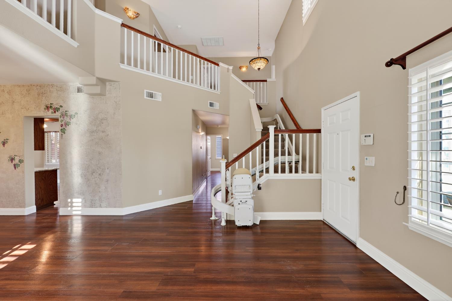 917 Amador, Chowchilla, CA 93610