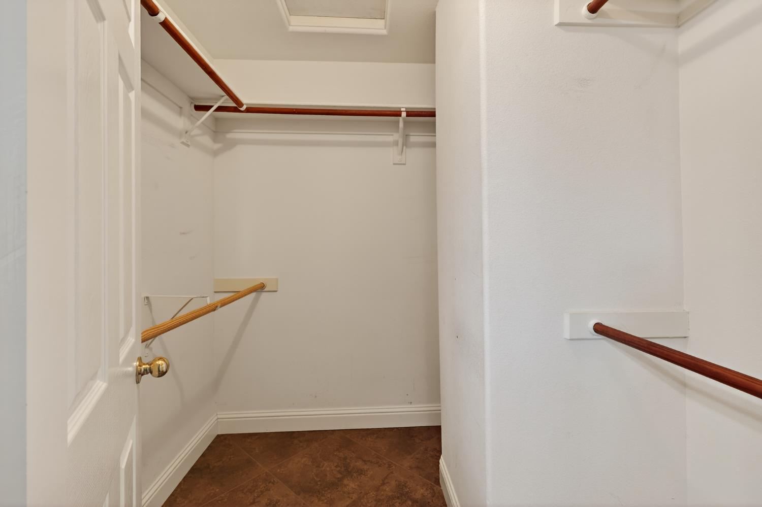 917 Amador, Chowchilla, CA 93610