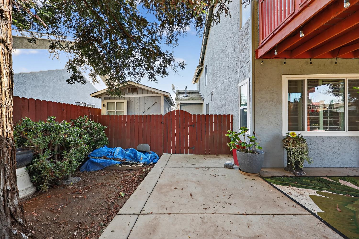 917 Amador, Chowchilla, CA 93610