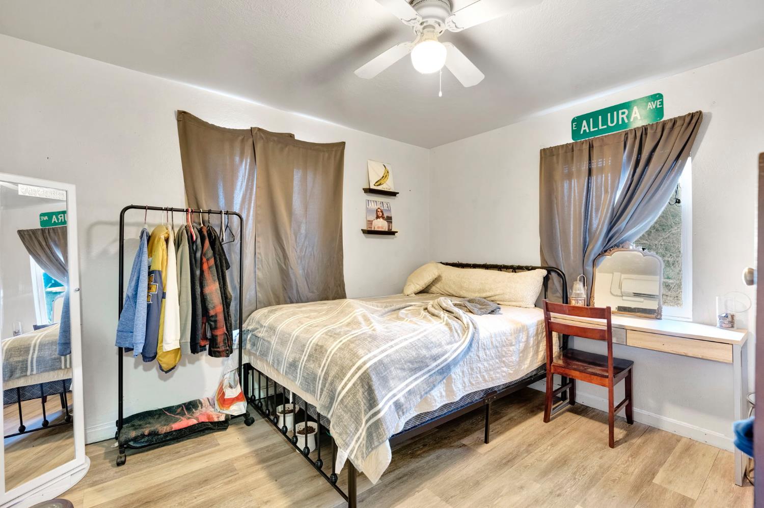 3743 E Mckinley Ave, Fresno, CA 93703