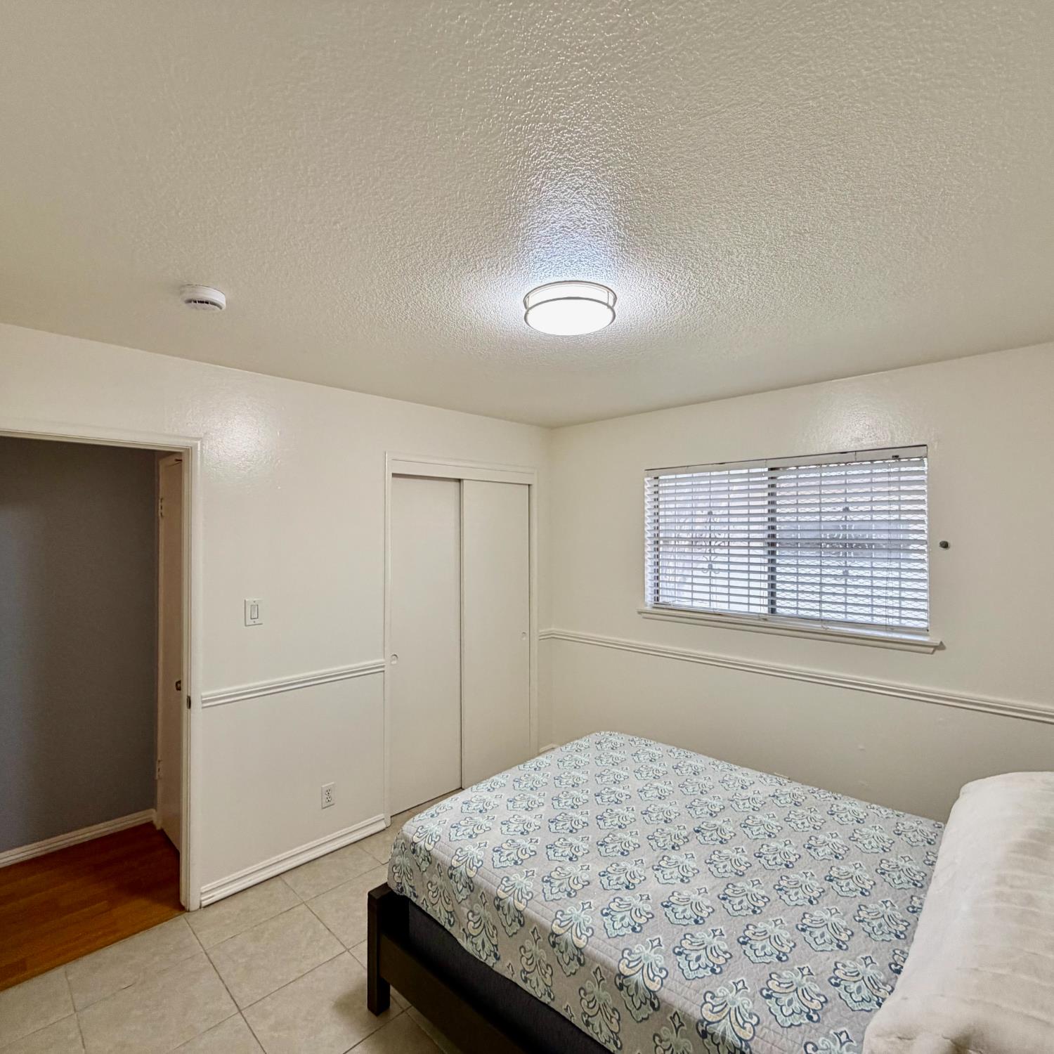 4737 E Norwich Ave, Fresno, CA 93726