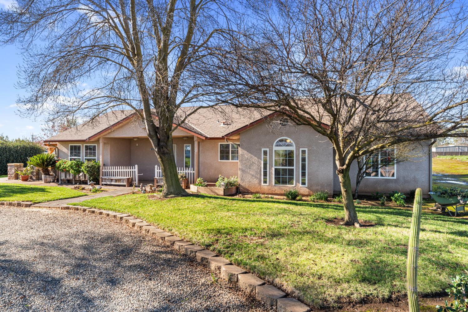 14304 Huntington Rd, Madera, CA 93636