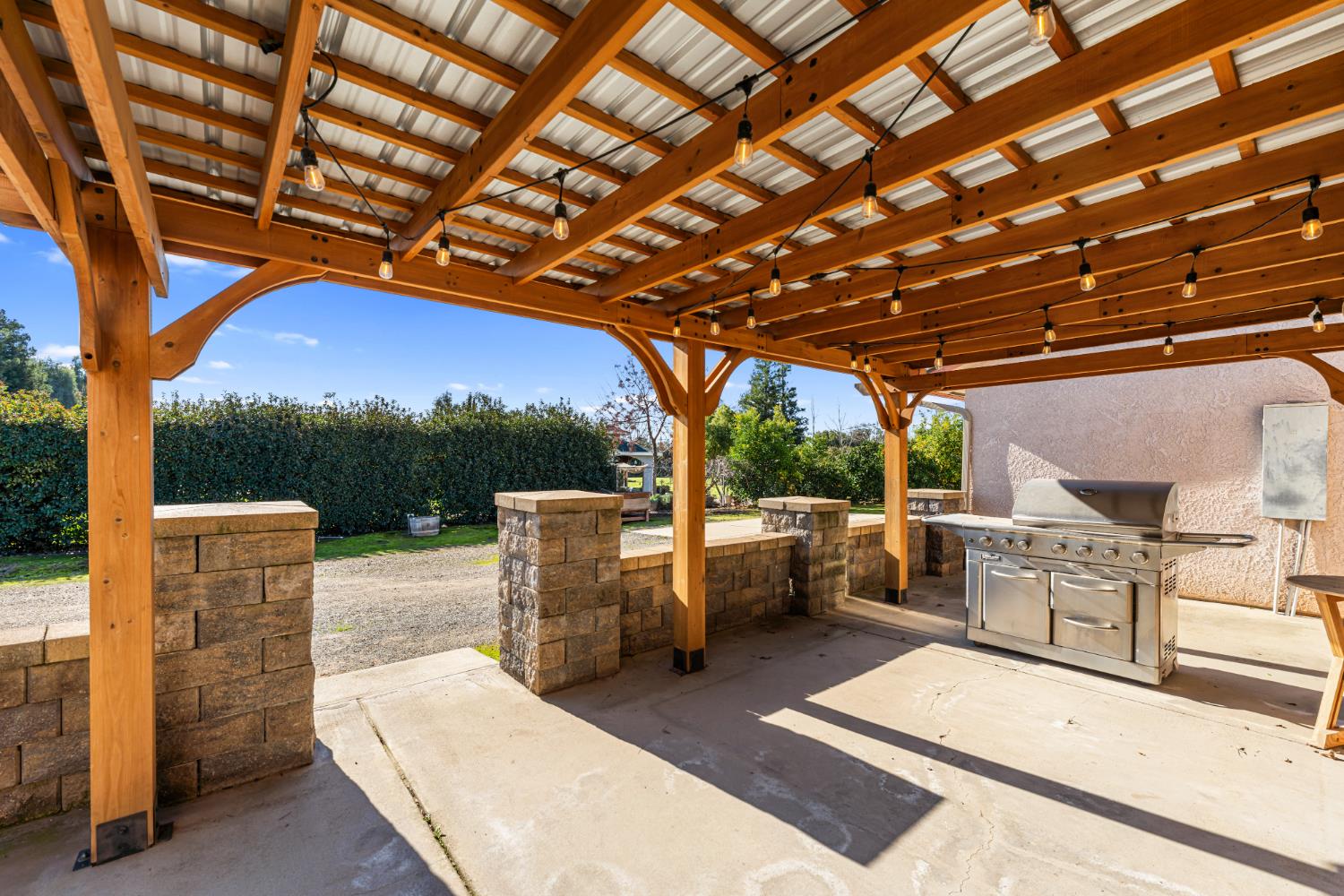 14304 Huntington Rd, Madera, CA 93636