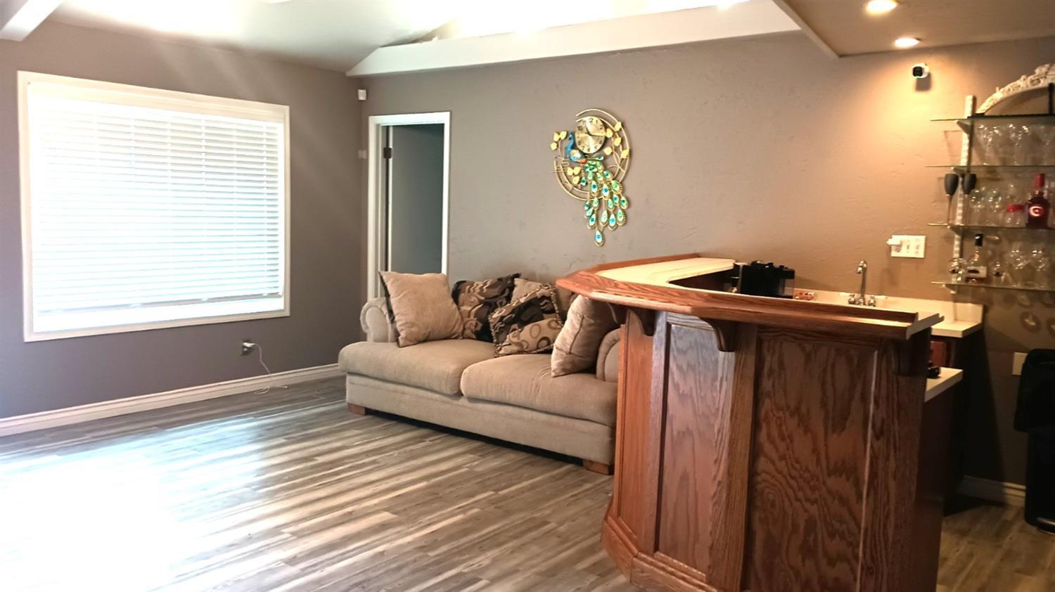 14728 Huntington Rd, Madera, CA 93636