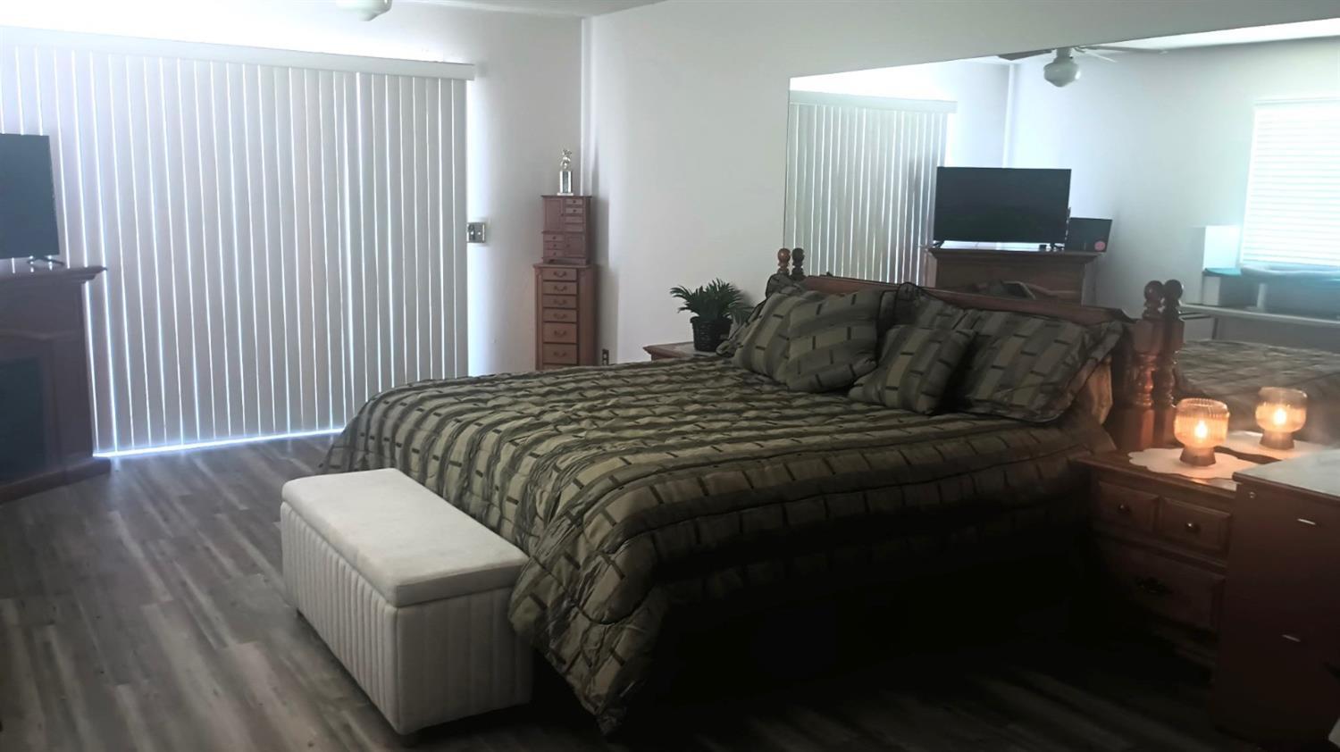 14728 Huntington Rd, Madera, CA 93636