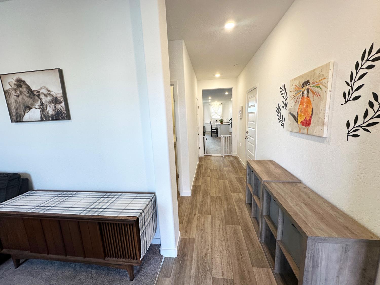 1757 Klamath Rd S, Madera, CA 93636