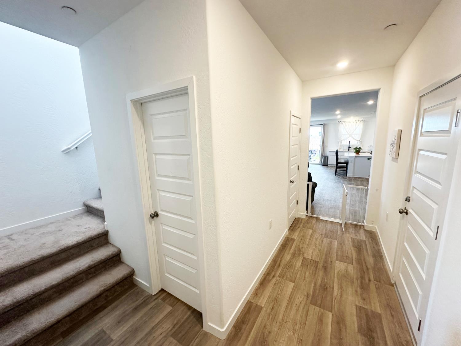 1757 Klamath Rd S, Madera, CA 93636