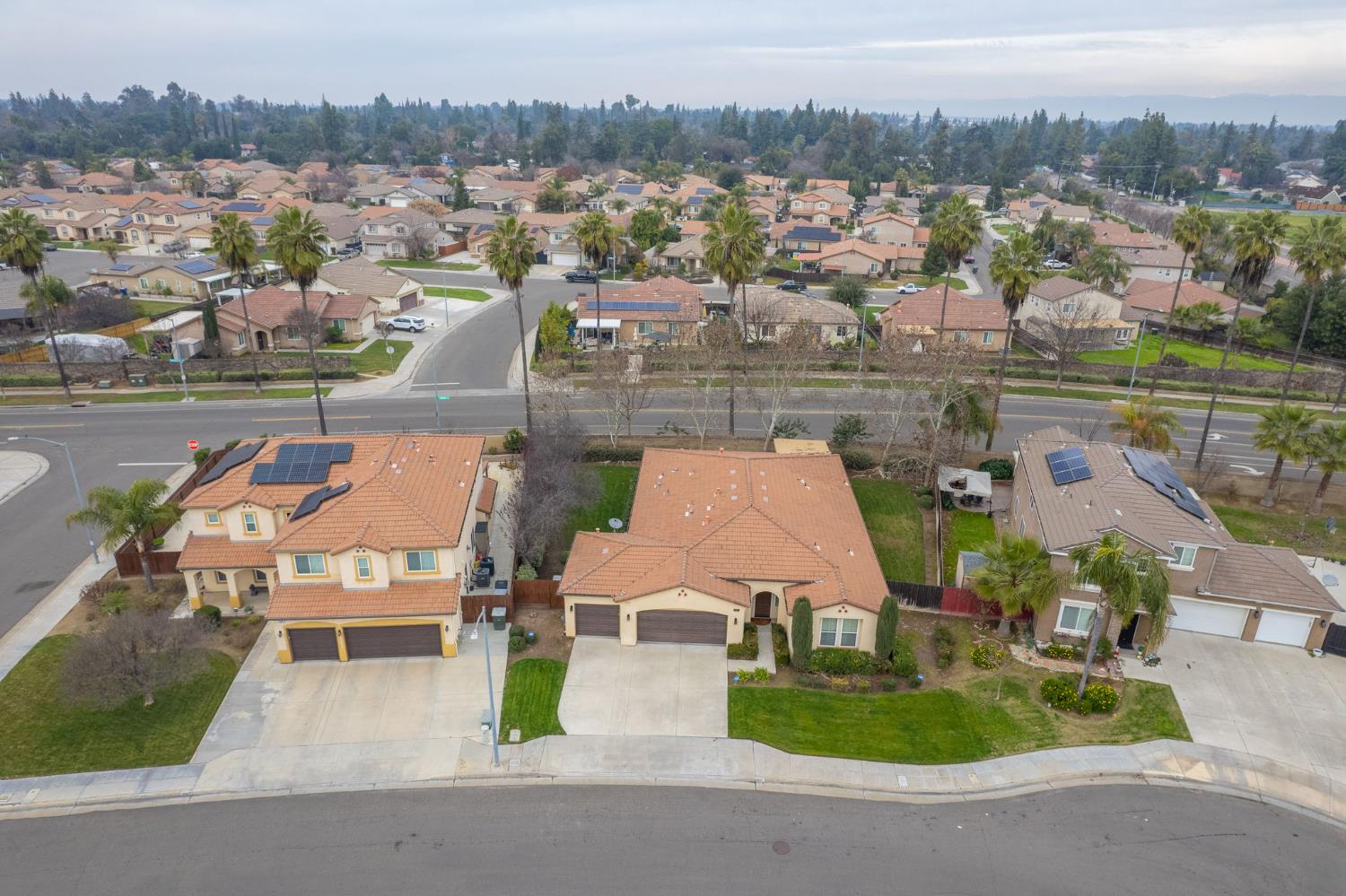 5571 E Lorena Ave, Fresno, CA 93727