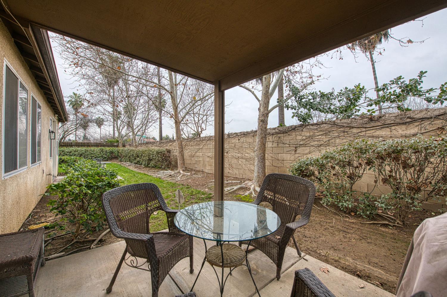 5571 E Lorena Ave, Fresno, CA 93727