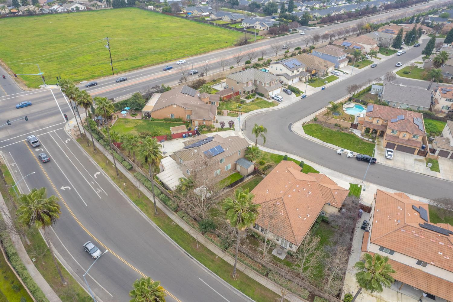 5571 E Lorena Ave, Fresno, CA 93727