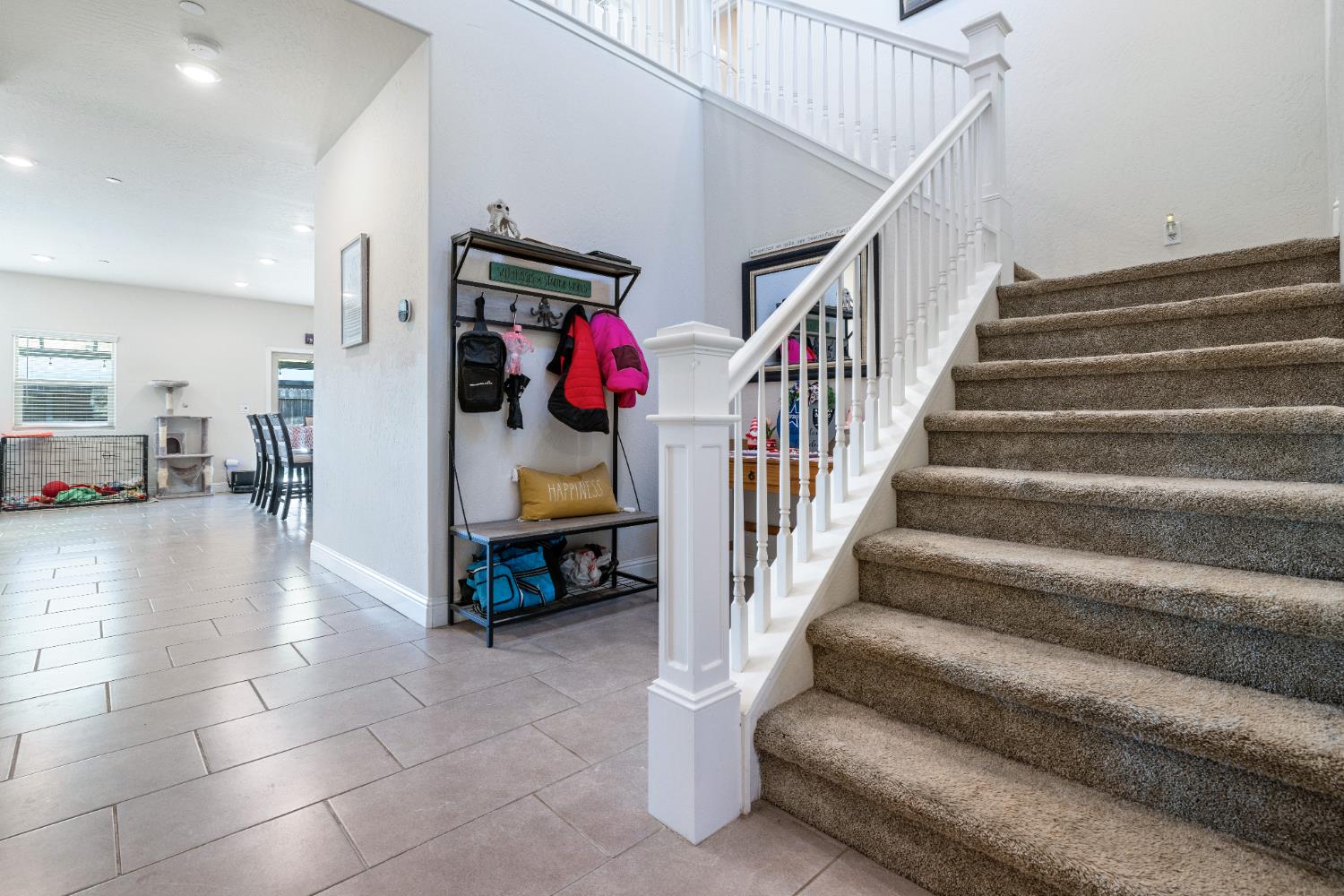 5265 W Lamona Ave, Fresno, CA 93722