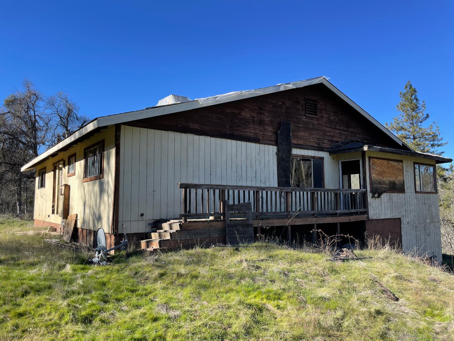 5723 Colorado Rd, Mariposa, CA 95338