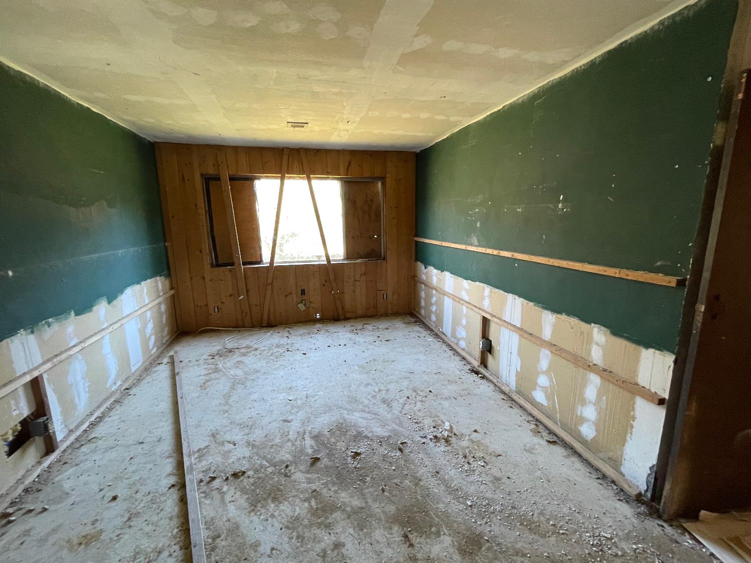 5723 Colorado Rd, Mariposa, CA 95338