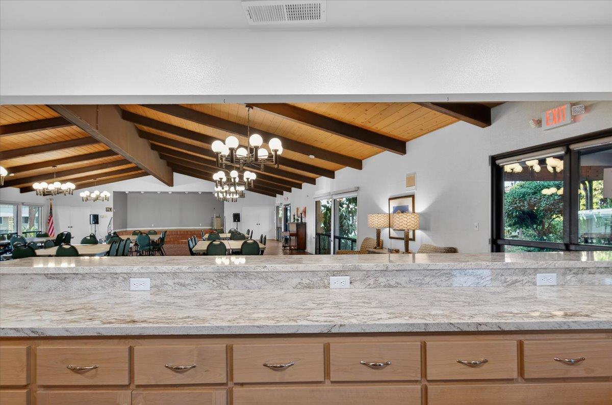 1001 Sylmar Ave #216, Clovis, CA 96612