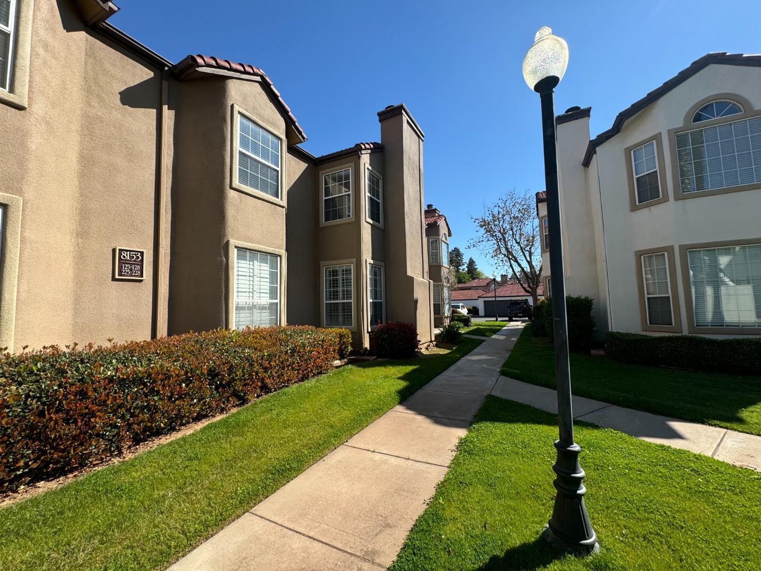8153 N Cedar Ave #127, Fresno, CA 93720