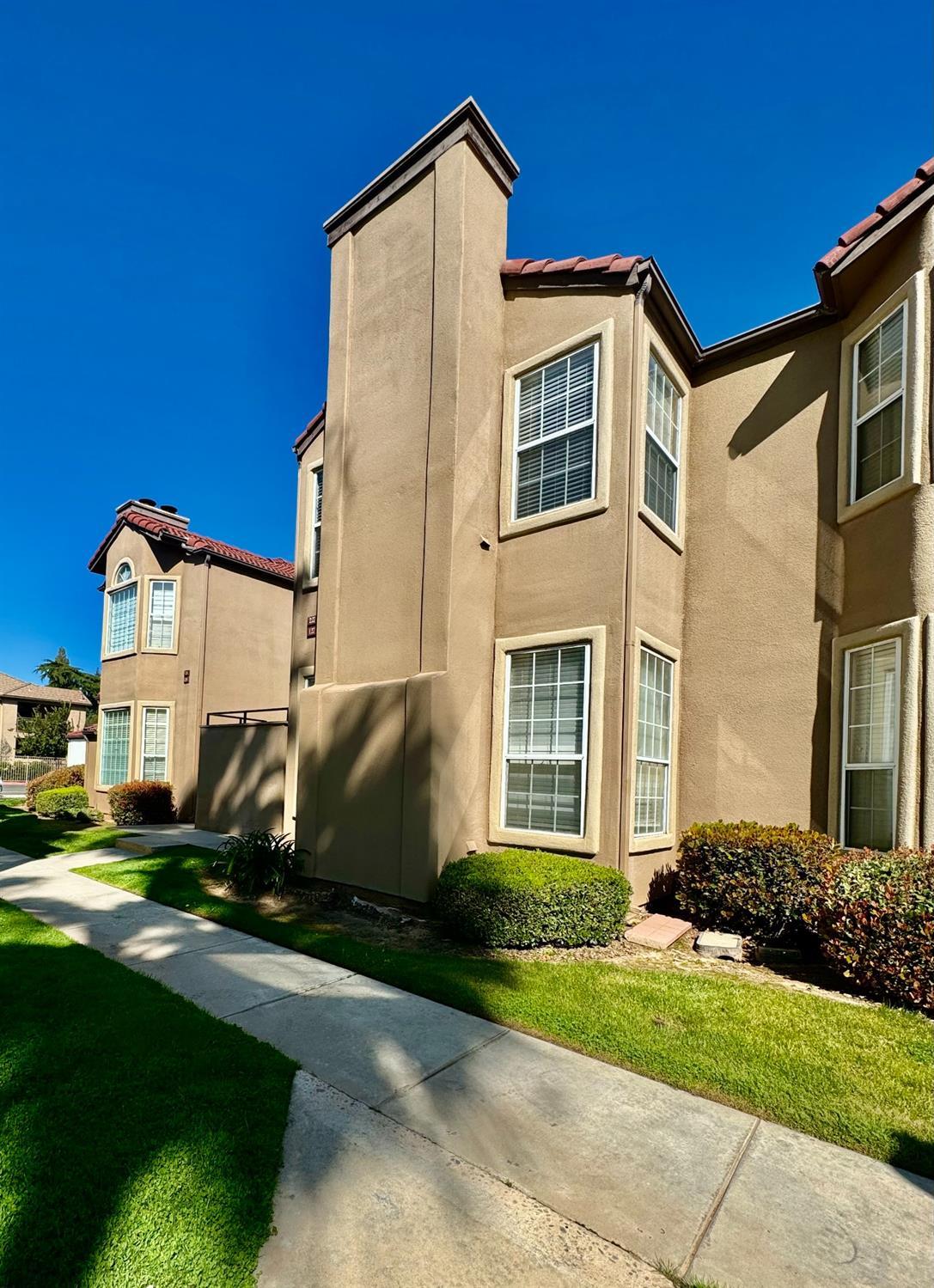 8153 N Cedar Ave #127, Fresno, CA 93720