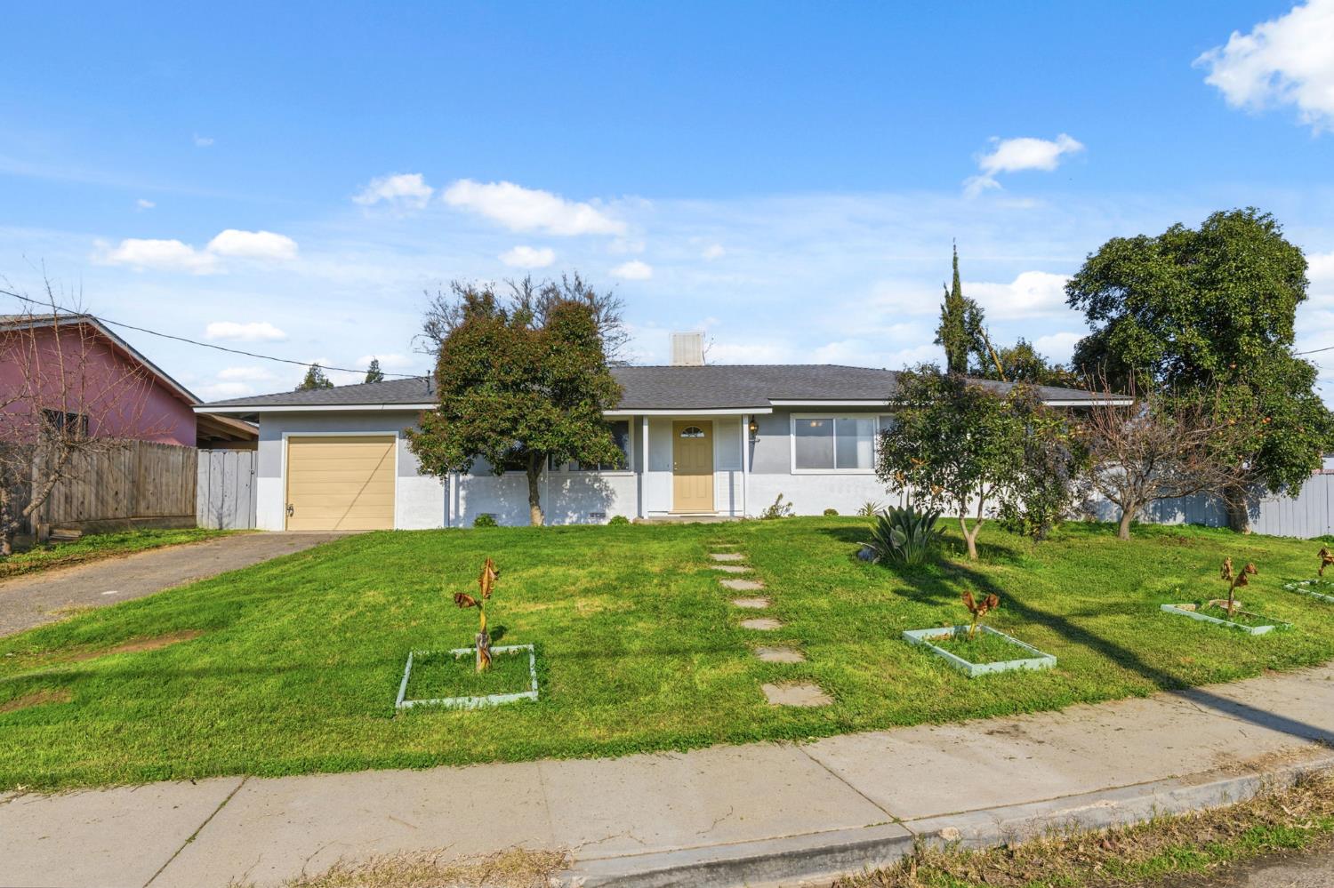 19520 Western Way, Madera, CA 93638