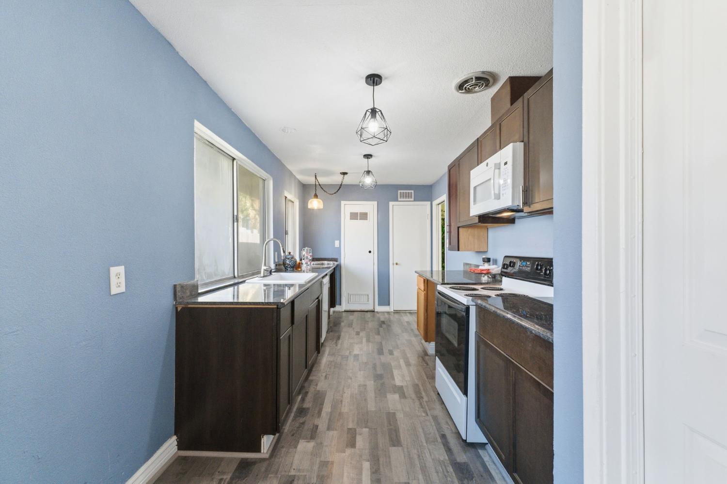 19520 Western Way, Madera, CA 93638