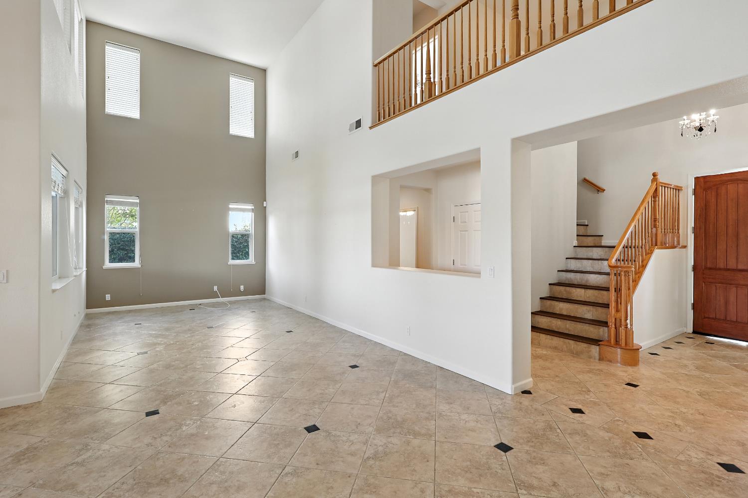 14510 Spyglass Cir, Chowchilla, CA 93610