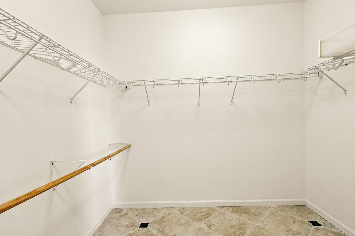 14510 Spyglass Cir, Chowchilla, CA 93610