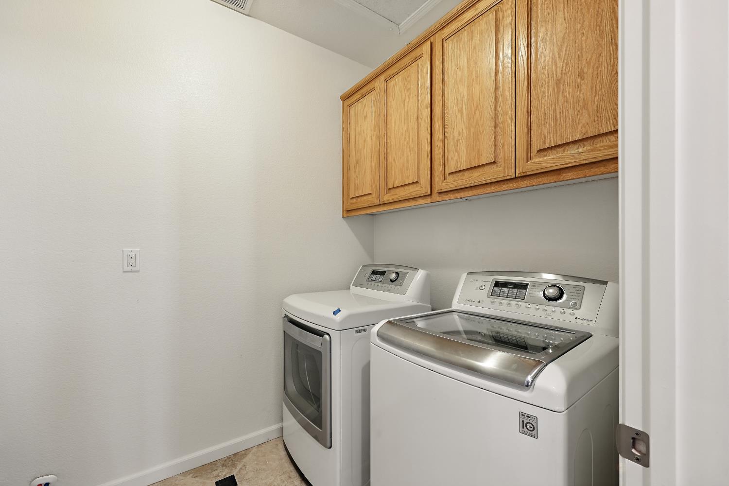 14510 Spyglass Cir, Chowchilla, CA 93610