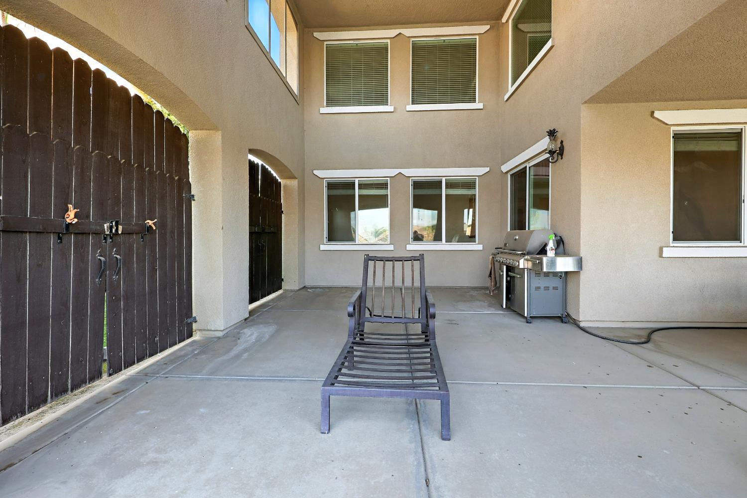 14510 Spyglass Cir, Chowchilla, CA 93610