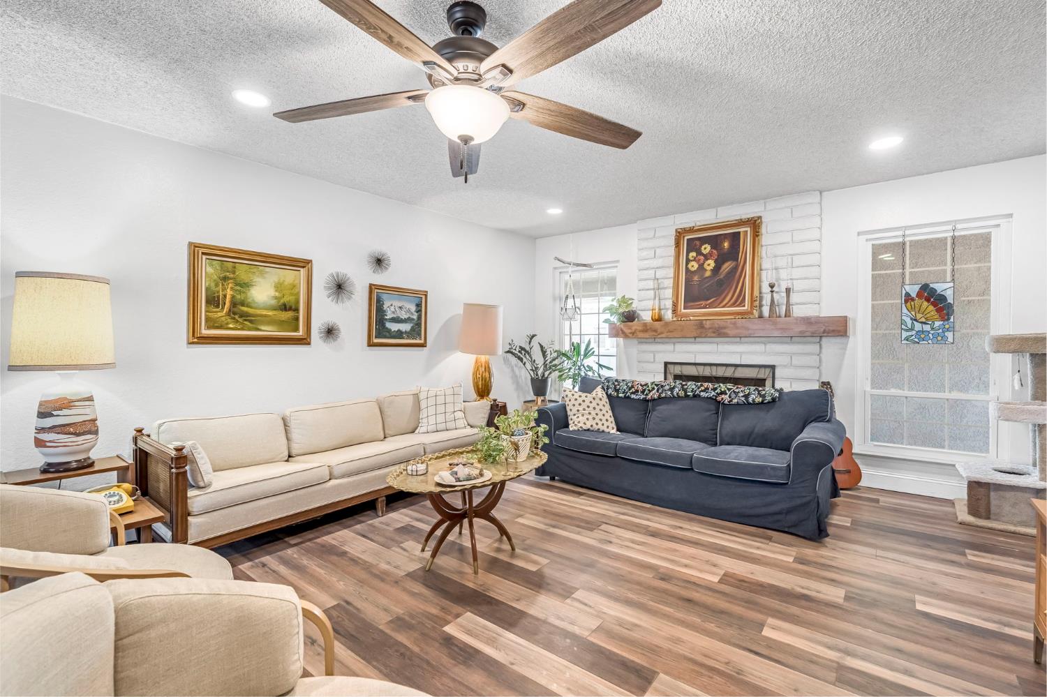 6737 N Harrison Ave, Fresno, CA 93711