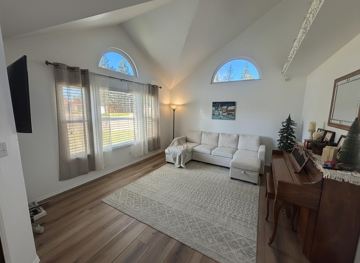 6132 N Wheeler Ave, Fresno, CA 93722